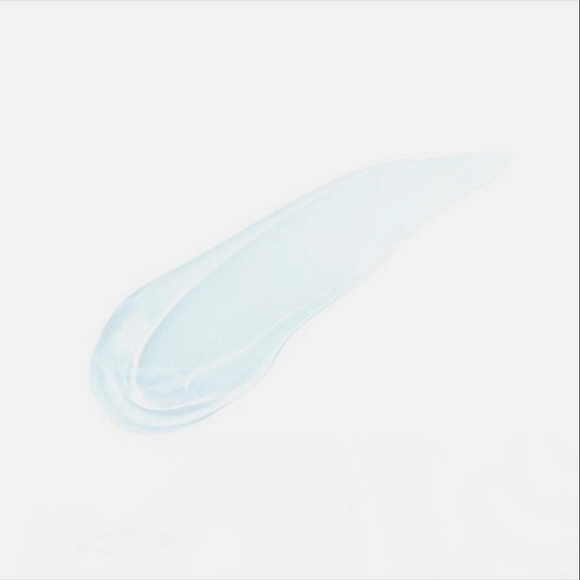 (Last one) Fenty Beauty Bomb Ice Cooling Lip Gloss in "Cold Heart'd" - Picture 3 of 8